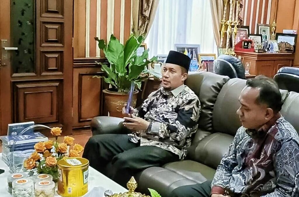 Pesan Moderasi Agama Grand Syekh Al-Azhar: Rektor UIN Mahmud Yunus Batusangkar Tekankan Pentingnya Toleransi dan Kerukunan